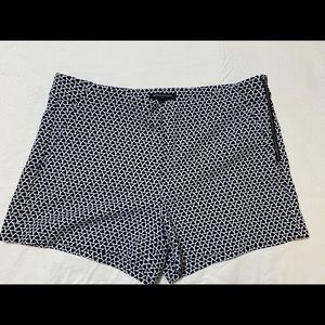 Banana Republic shorts size 14